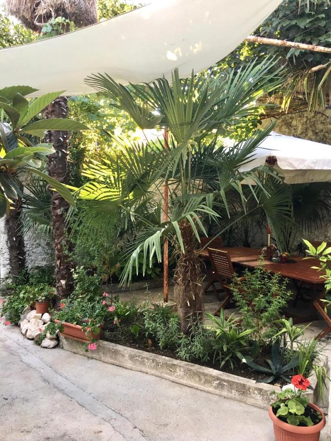 Palmera Мостар Екстериор снимка